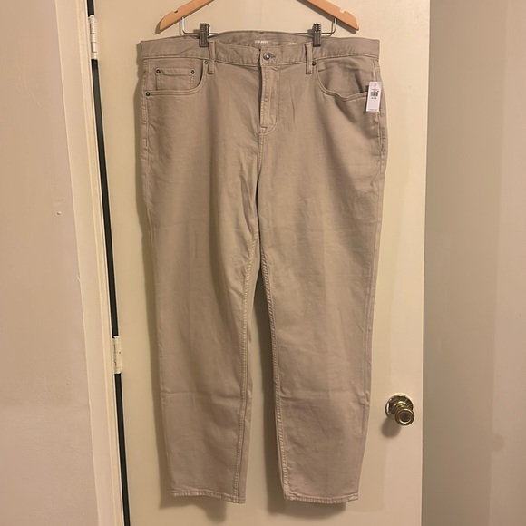Men’s Old Navy 42x32 Khaki Pants NWT - Picture 3 of 4